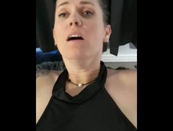 Пышная мамаша оттрахана в попку и любит это Пышная мамаша оттрахана в попку и любит это